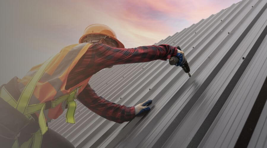 Professional gutter cleaning in Maugansville, MD